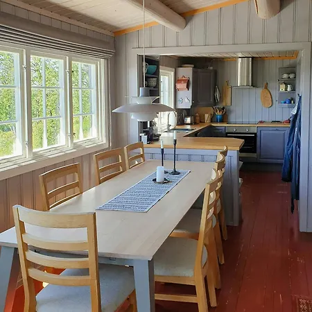 Feriehus Mountain With Views Over Storevann *