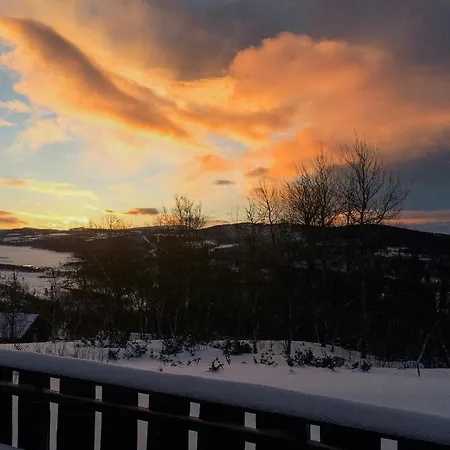 Mountain With Views Over Storevann Feriehus *